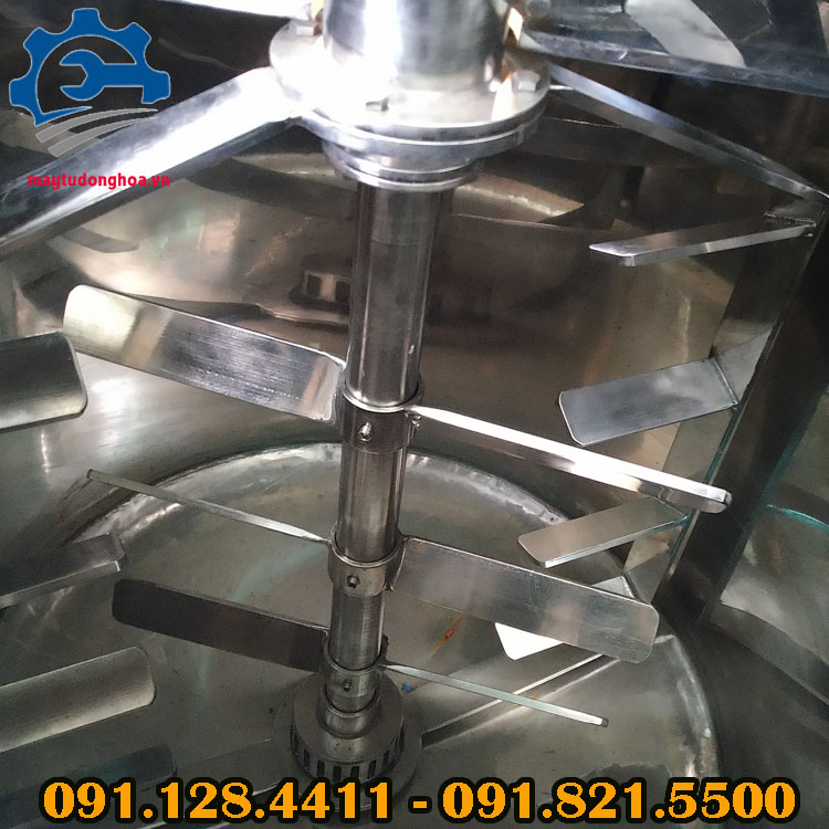 Bồn trộn chất lỏng công nghiệp