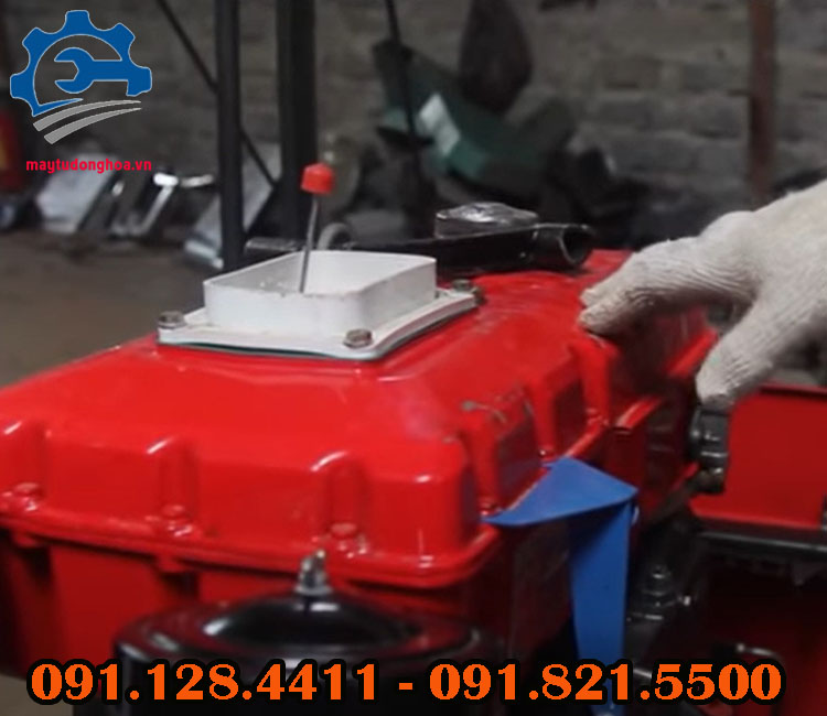 Máy cắt cỏ năng suất cao, máy cắt cỏ voi, thân cây bắp giá rẻ Máy cắt cỏ voi