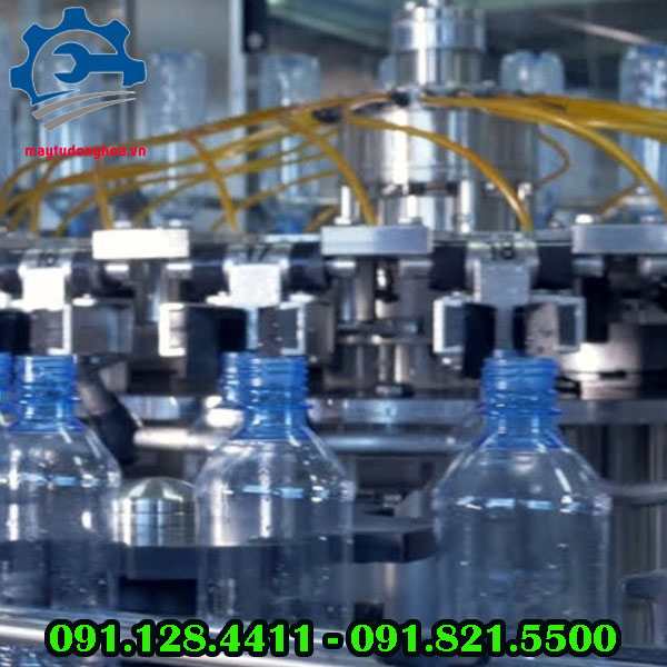 Máy chiết rót nước trái cây tự động