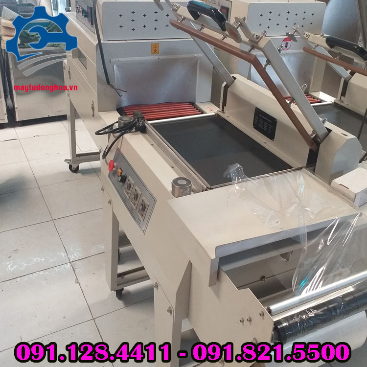 Máy co màng bán tự động
