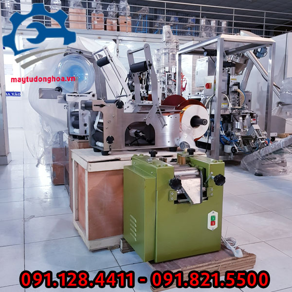 máy làm son môi máy làm son môi