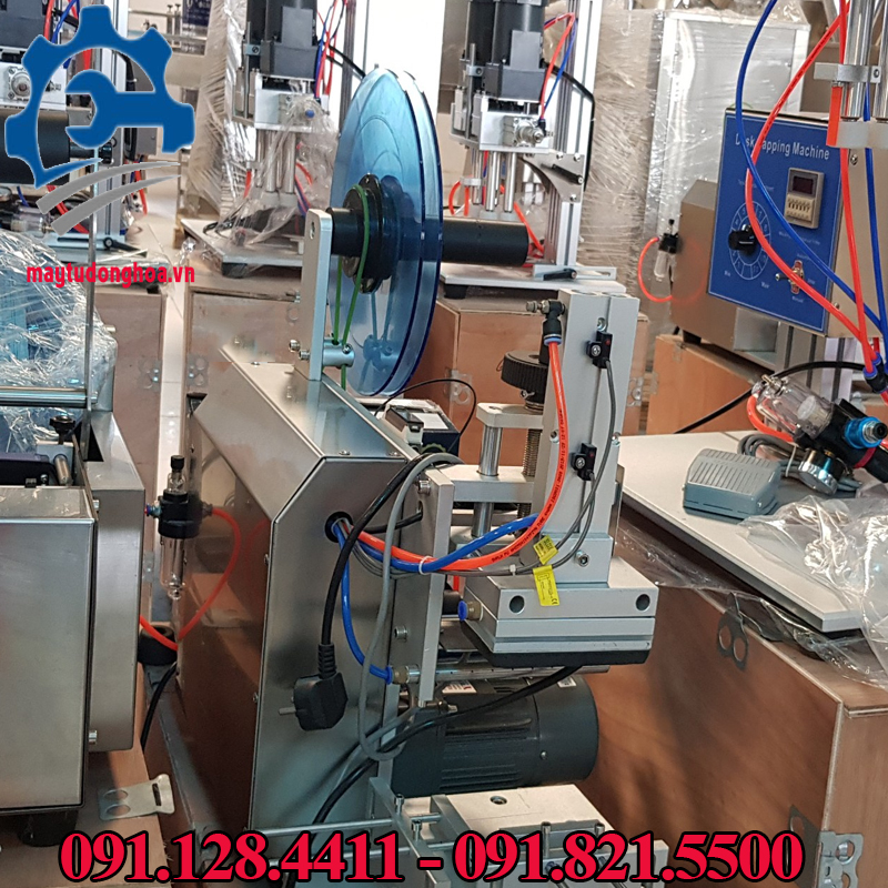 MÁY DÁN TEM NHÃN CHAI VUÔNG BÁN TỰ ĐỘNG, MÁY DÁN  DECAL CHAI, HŨ, HỘP