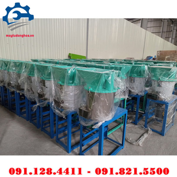 Máy xay thức ăn chăn nuôi