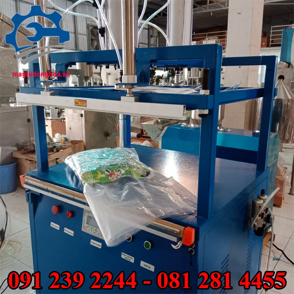 Máy đóng gói ép chân không mềm gối