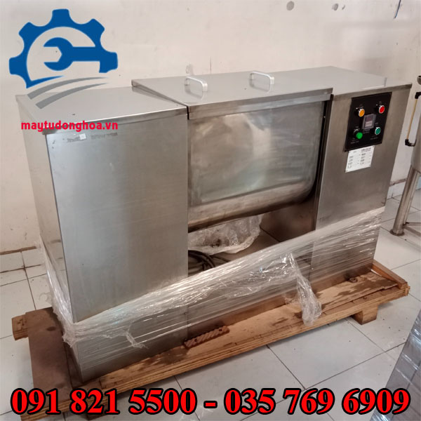 Máy trộn bột nằm ngang chính hãng