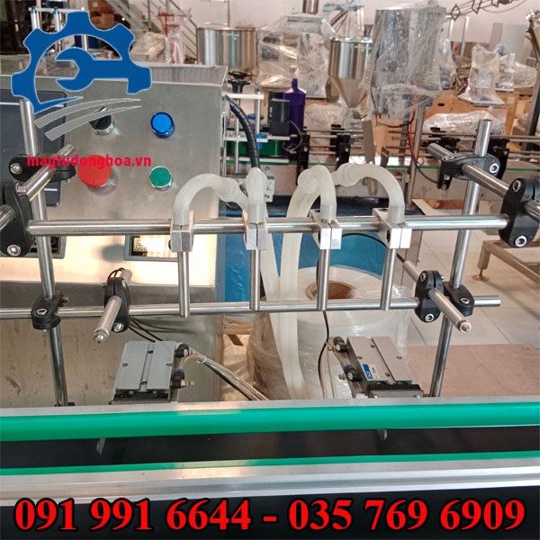 Máy chiết rót 4 vòi bơm từ giá rẻ